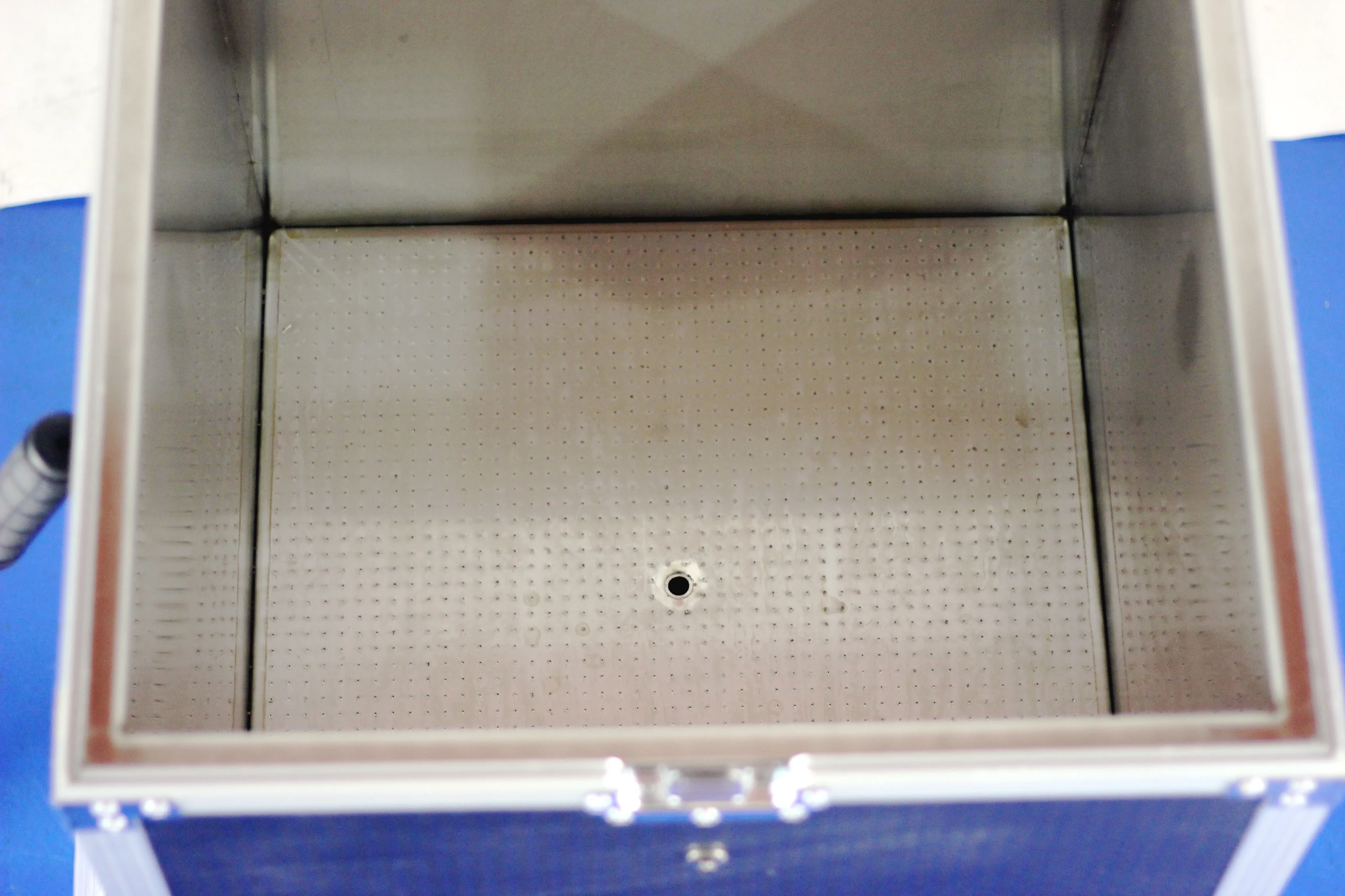 Small Bubble Helium Gobo Foam Cloud Machine - Buy Helium Cloud Machine