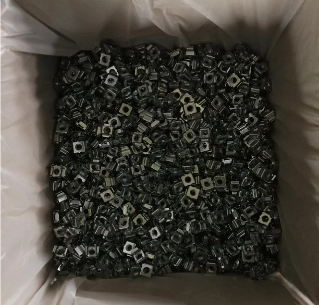 Dadi A Gabbia M6 Per Rack Server - Acciaio Zincato Giallo, Confezione Da 50 Pezzi