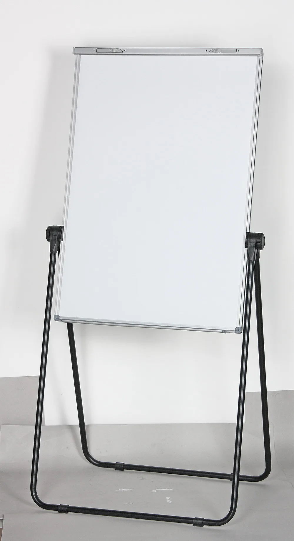 High Quality Magnetic Surface Mobile Flipchart With Wheels White Board Stand Buy Standard 0470