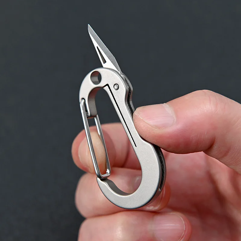Outdoor Survival Titanium Alloy Key Carabiner Lightweight Multi-Function Camping Tool Knife Steel Material for Tours Outdoor
