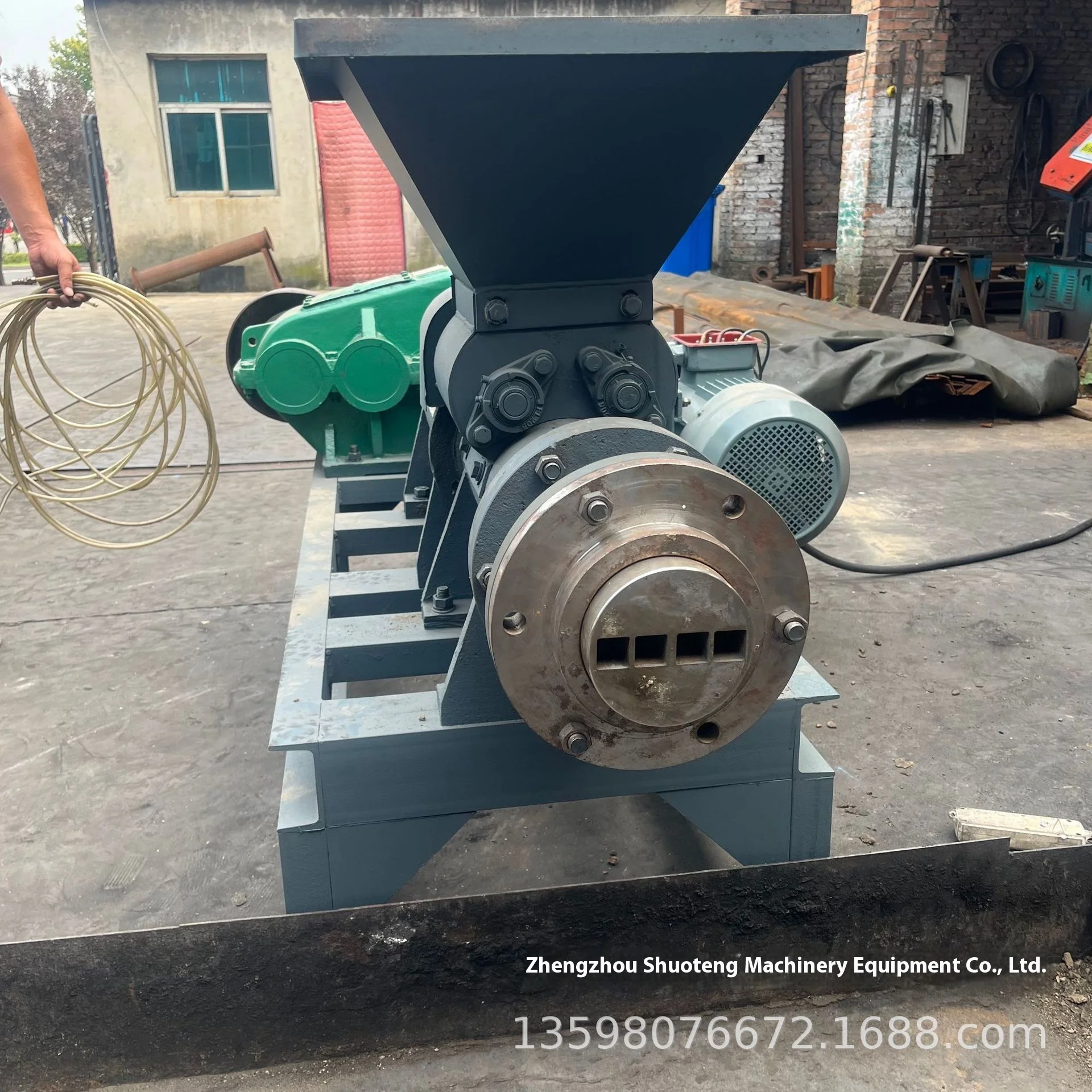 Nova Máquina De Barra De Pó De Carvão Vegetal Shell De Coco Carvão De Aço Azul Formando Fazenda Biomassa Briquete De Pó De Carvão Máquina De Escória