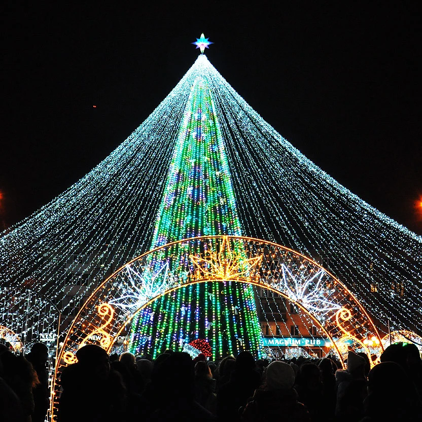 Giant Outdoor Christmas Tree 