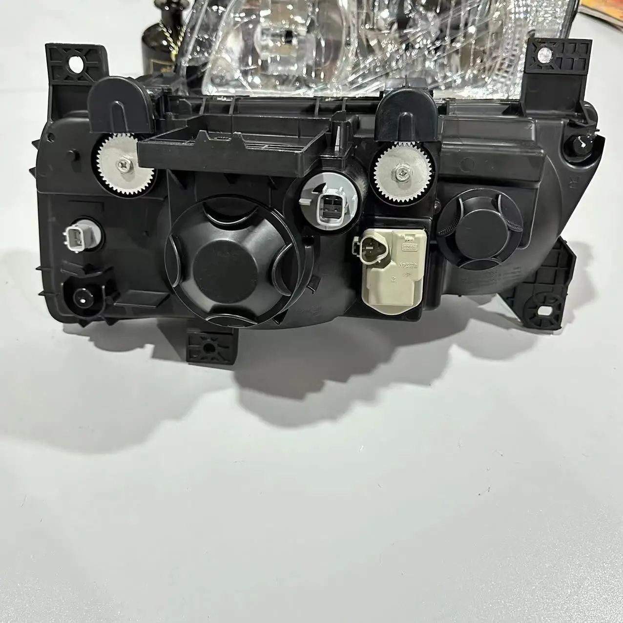 Japanese Truck Manufacturer Dieect Sales MITSUBISH F420/FP517/FP519 Original Headlights manufacture