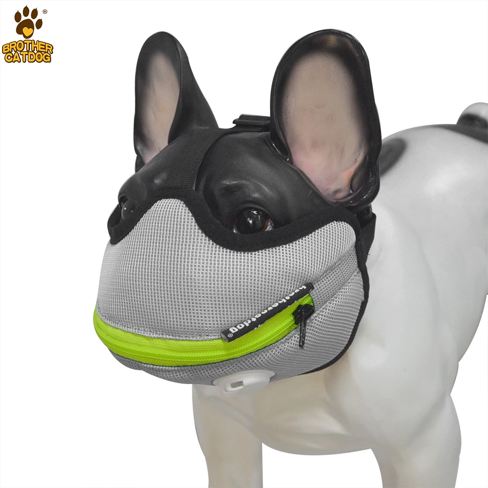 human muzzle lick human muzzle lick