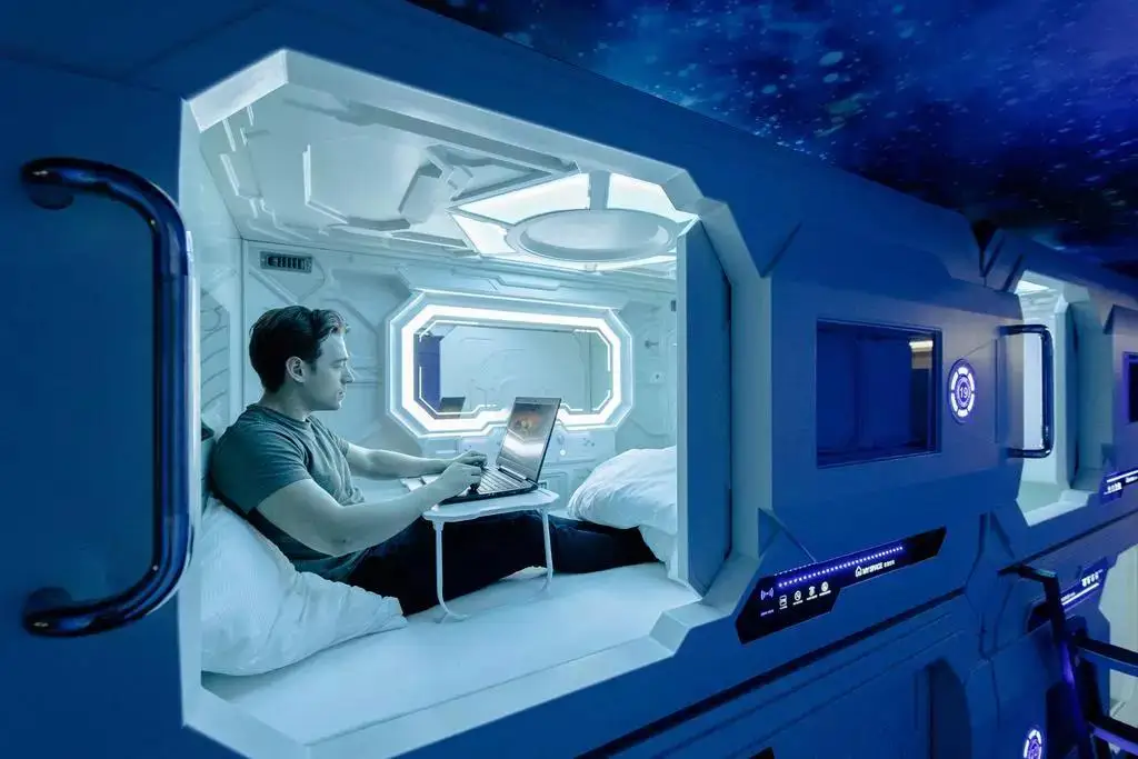 高科技睡眠舱图片