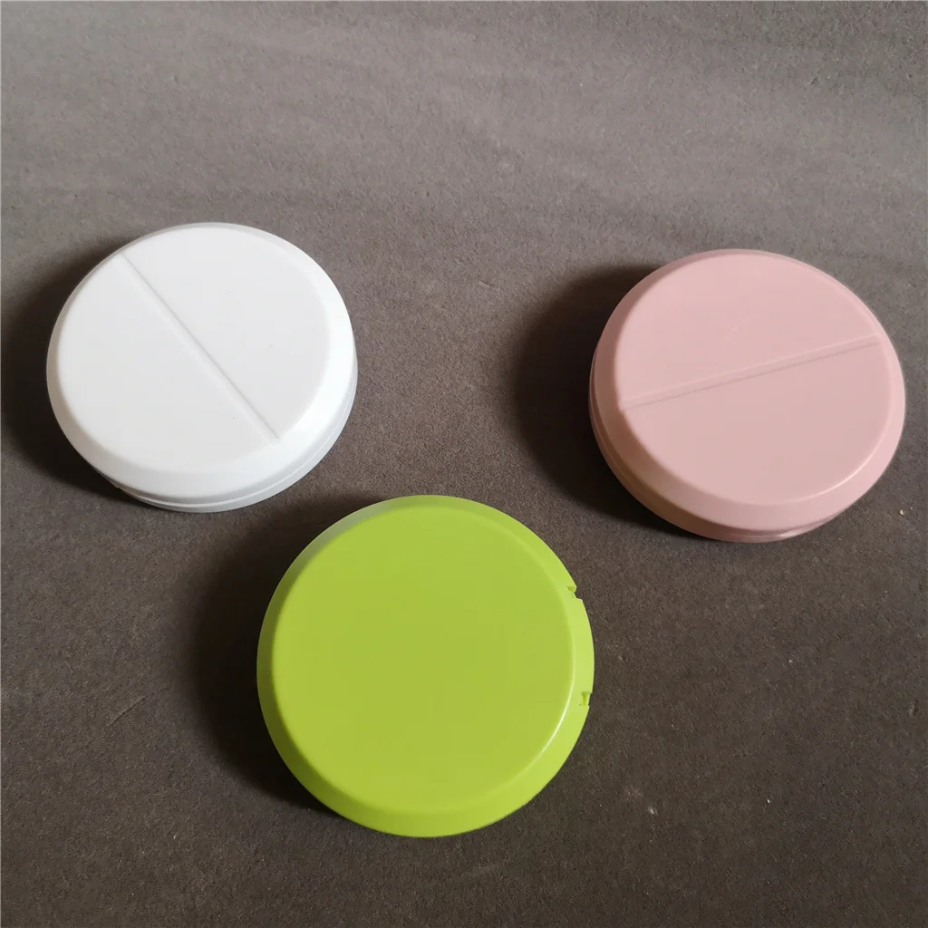 Plastic round cutting splitter pill dispenser box