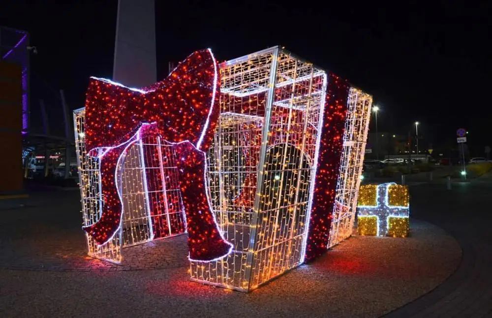 Large Outdoor Commercial Display Decorative Christmas Light Up Gift Box
