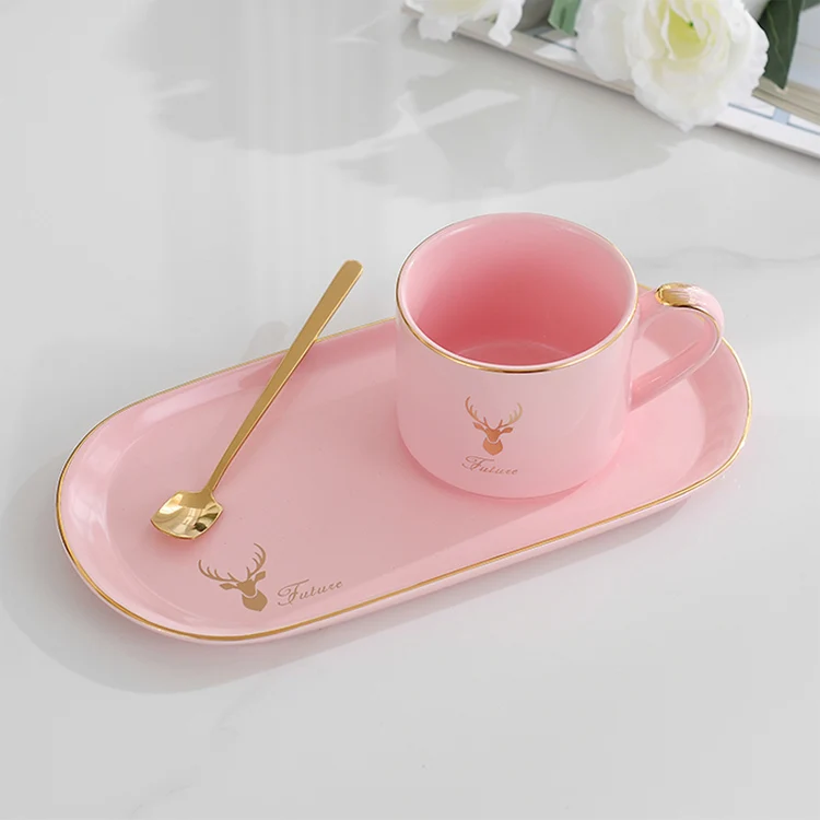 Drinkware Ceramic Tea Cup and Saucer Set Elegant Mug Royal Fine China Bone China With Gold Line Coffee Mugs manufacture