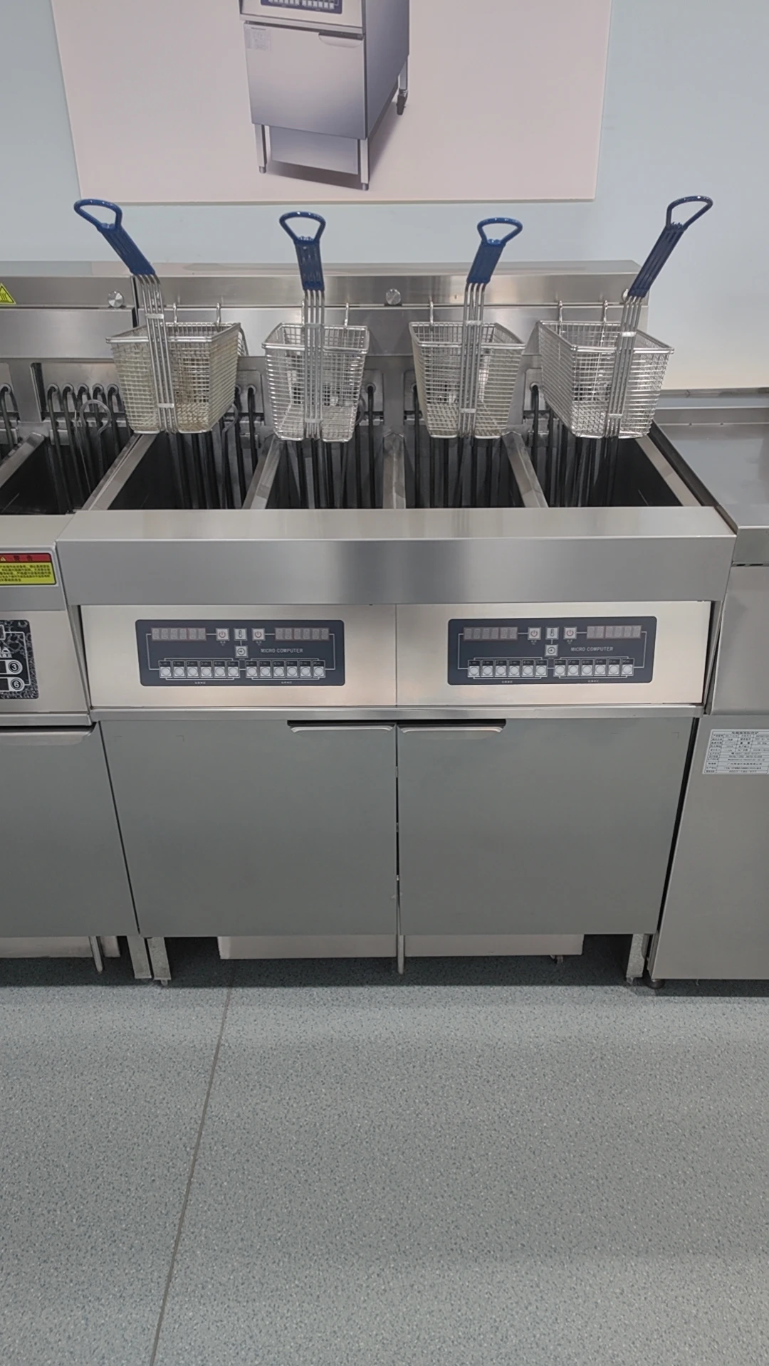 High Productivity Commercial Stainless Steel Fryer - RE14C-SD (3 Phase)