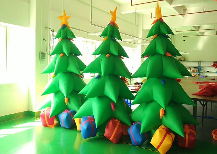 christmas tree 01.jpg