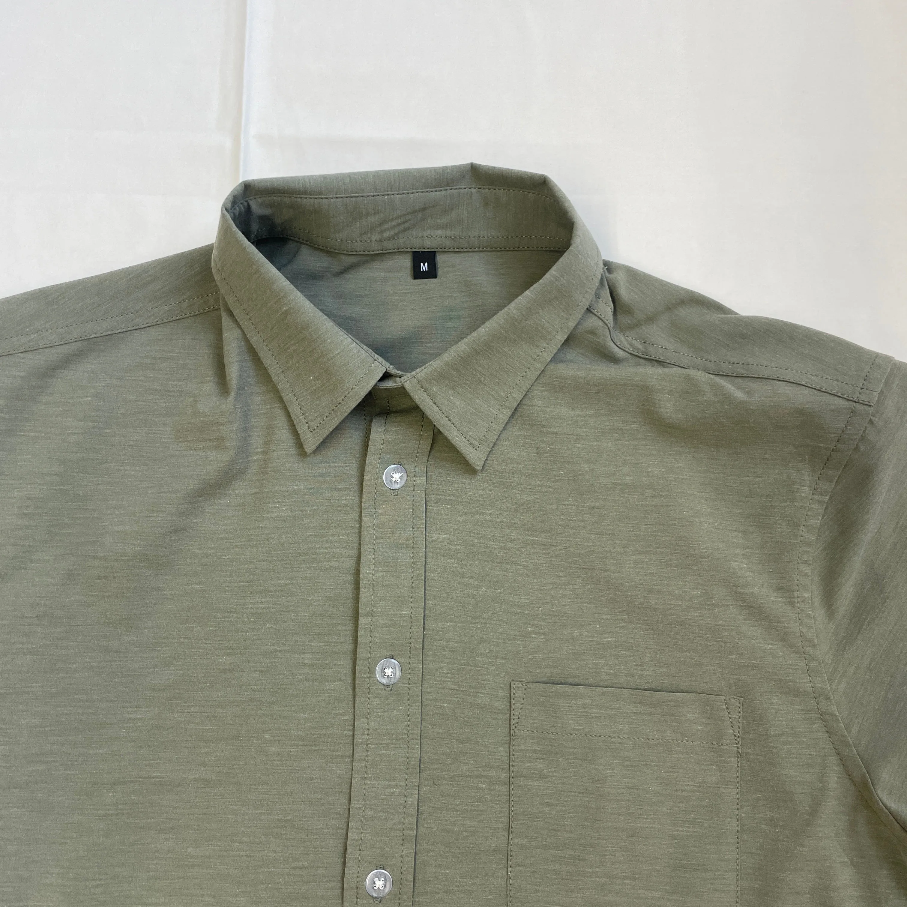 OEM Custom 100% Cotton Printed Floral Shirt for Men Breathable and Anti-Shrink for Spring Casuals Swimwear and Beachwear manufacture