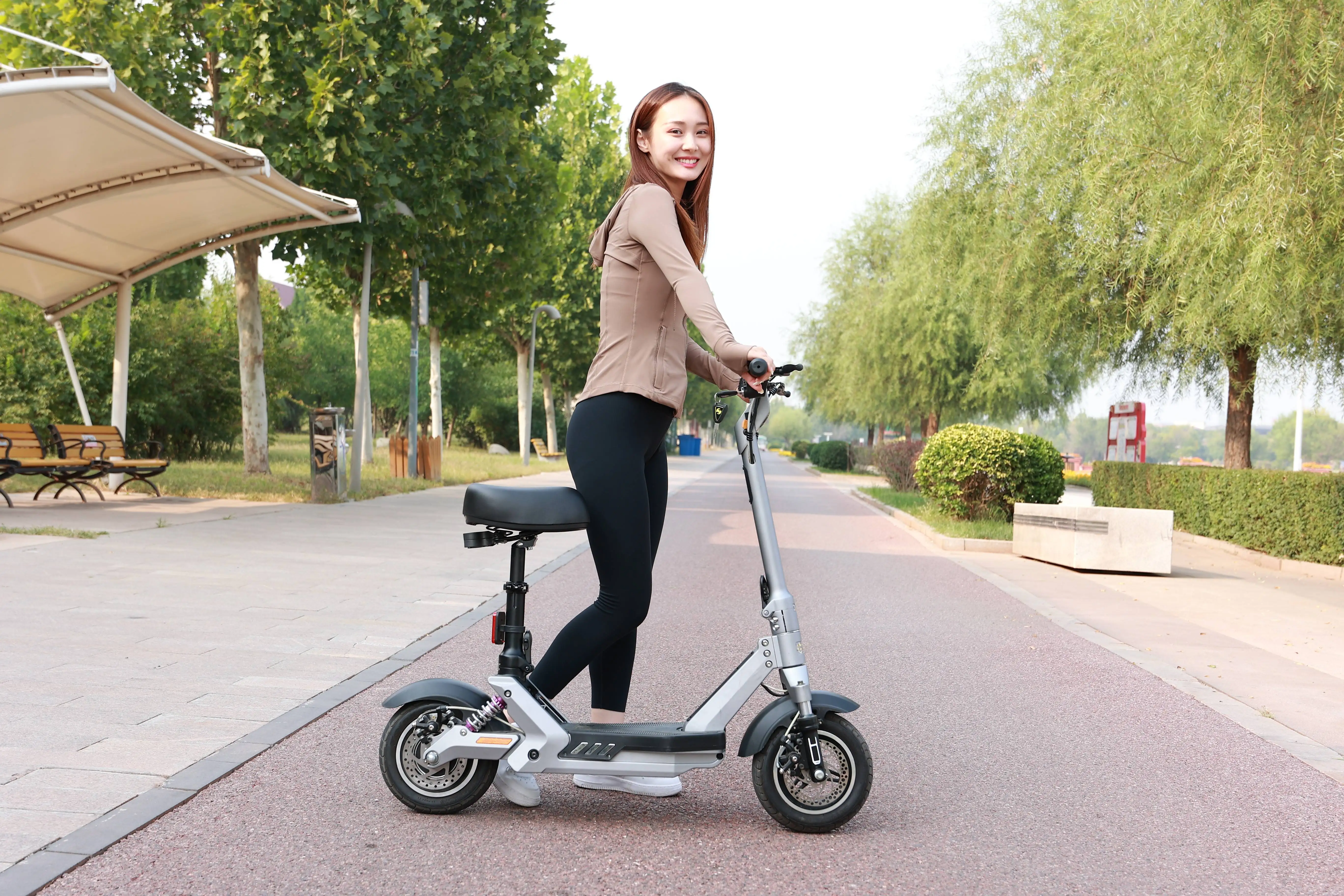2023 Aigle Electric Scooter Highmileage Long Range Dual Brushless Motor Speed Scooter For Adult