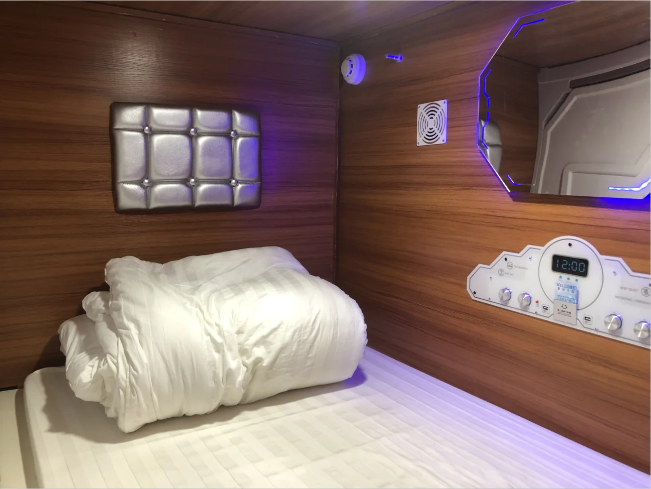 Капсульный отель Буран Москва. Кровать капсула м-861-а. Капсулы для сна Sleepbox. Кровать капсула для сна.