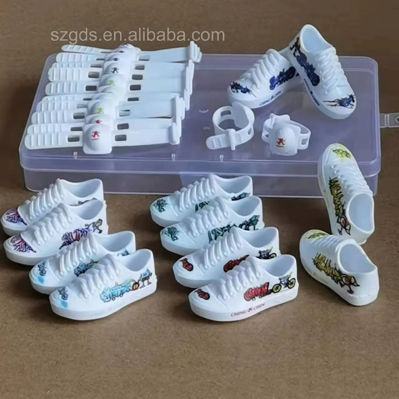 mini nike finger shoes