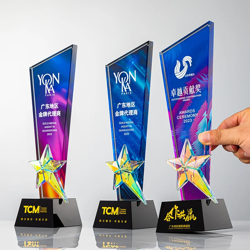 New Creative Company Annual Meeting Souvenir gifts  Wood Medal Awards Color Printed Crystal Trophy factory