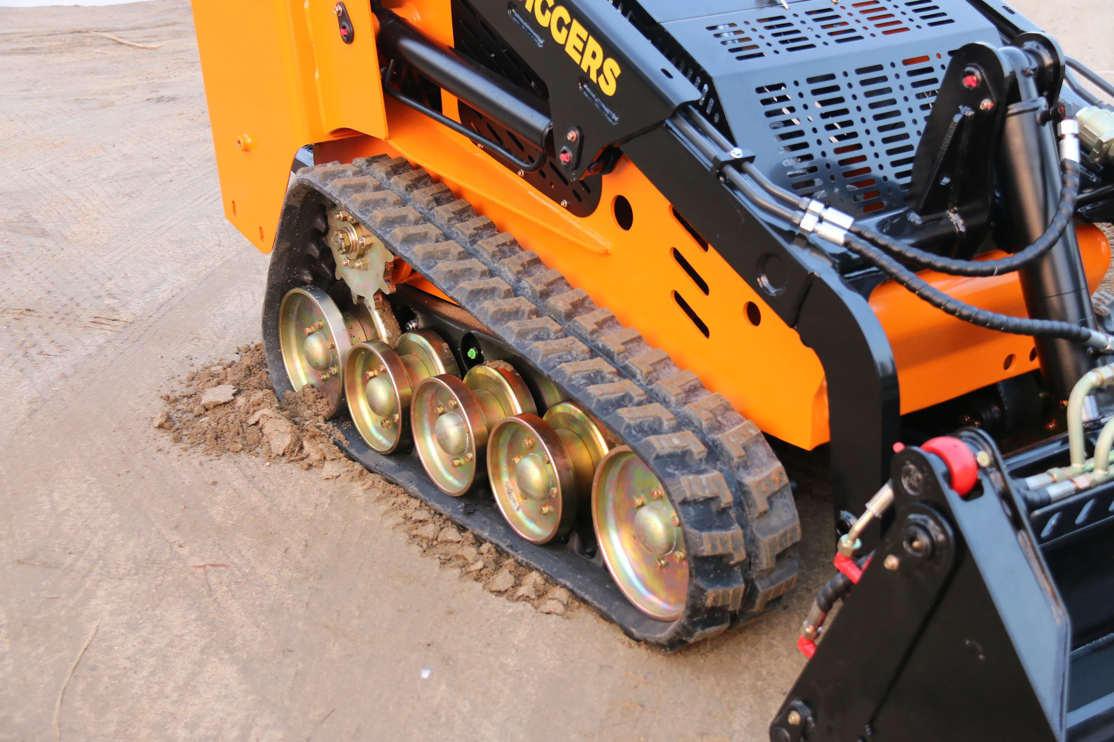 400千克1060毫米宽装载柴油发动机履带迷你滑移转向装载机 - buy