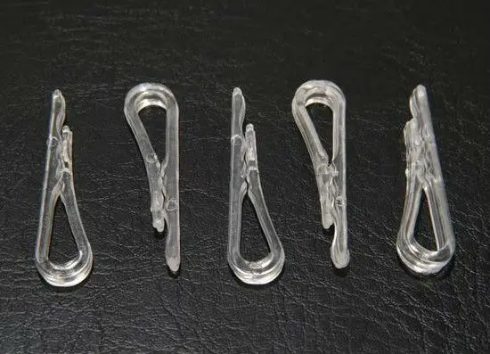 plastic clips2.jpg