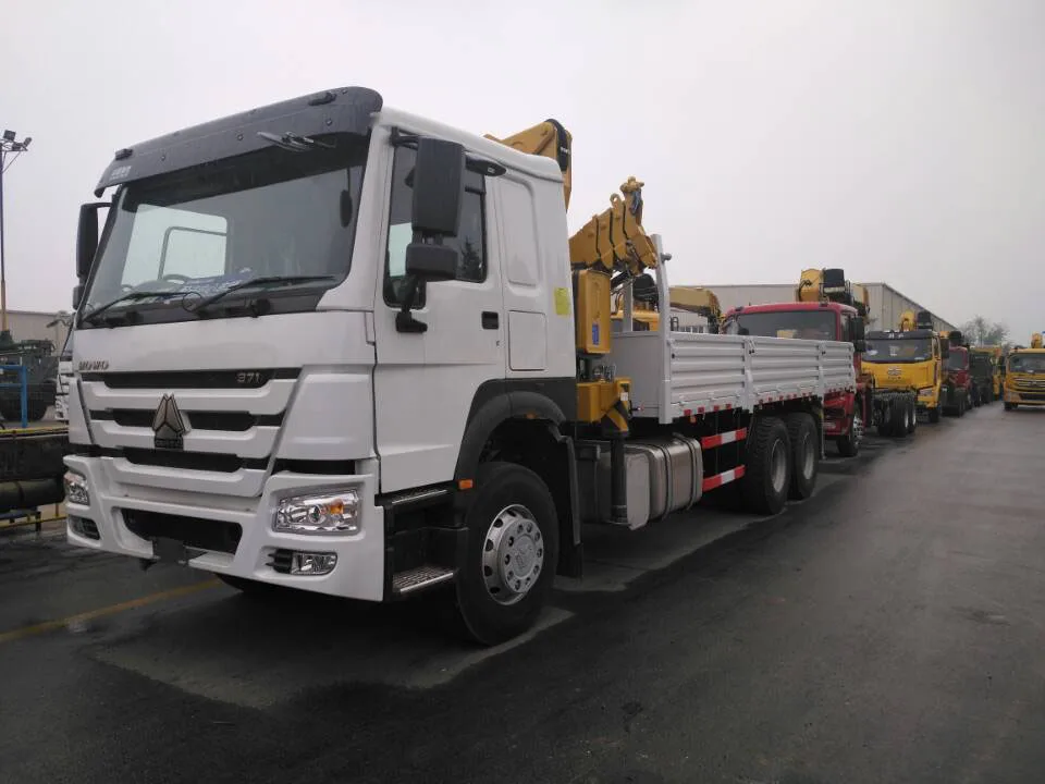 howo 6x4 10吨折叠臂车载起重机出售