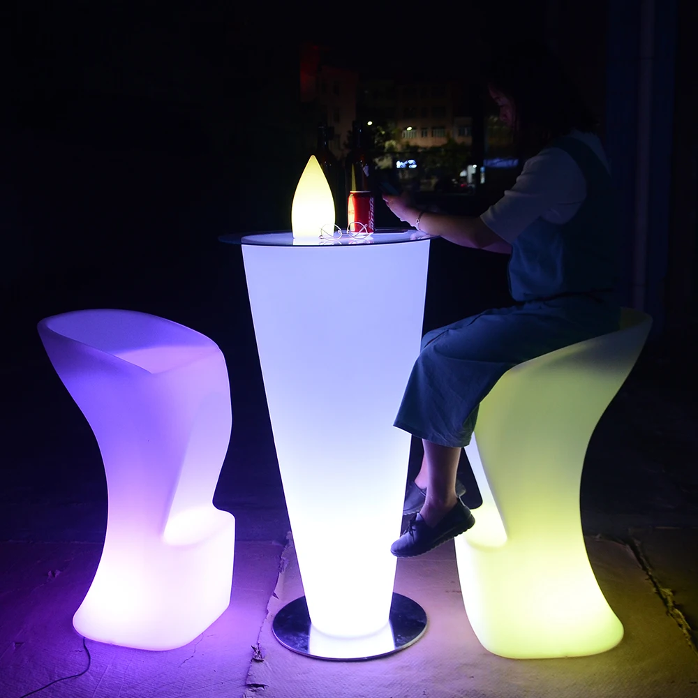 led 天井酒吧桌便携式灯具户外高顶鸡尾酒 led 酒吧家具桌椅与凳子