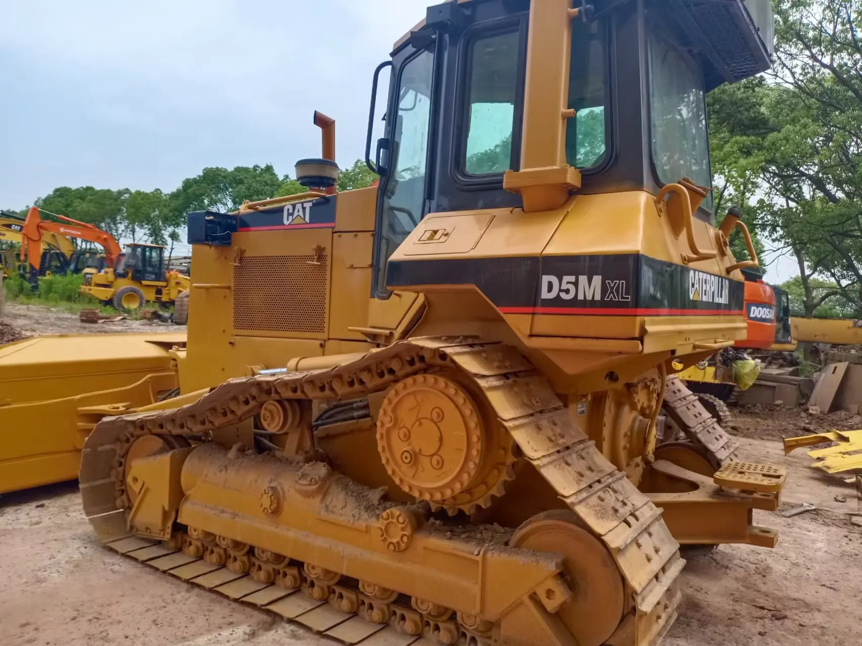 Caterpillar Cat D5m Bulldozer Hydraulic Crawler Excavator With Low