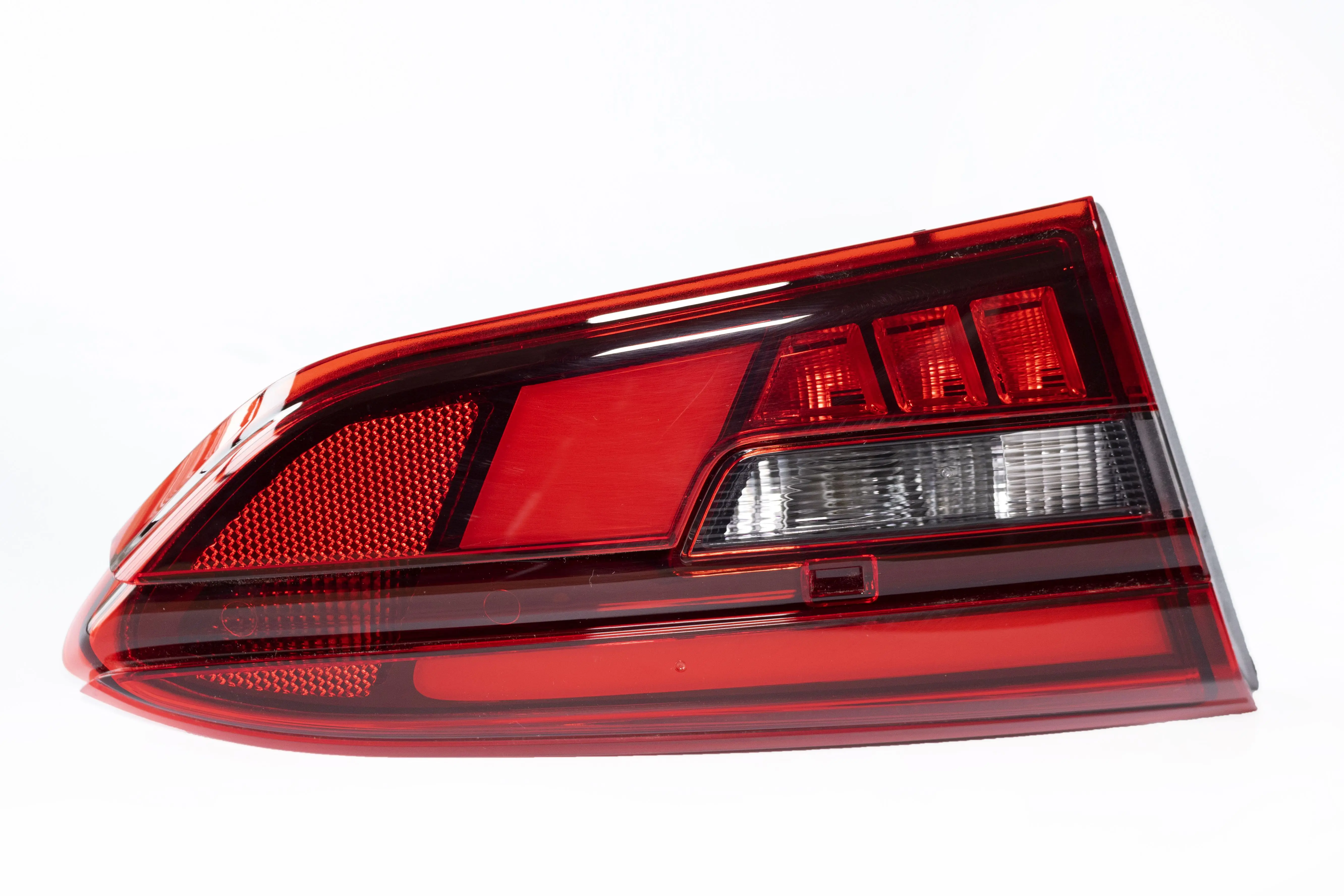 Auto Spare Parts Car Lighting System High Quality Rear Lamp Assy For