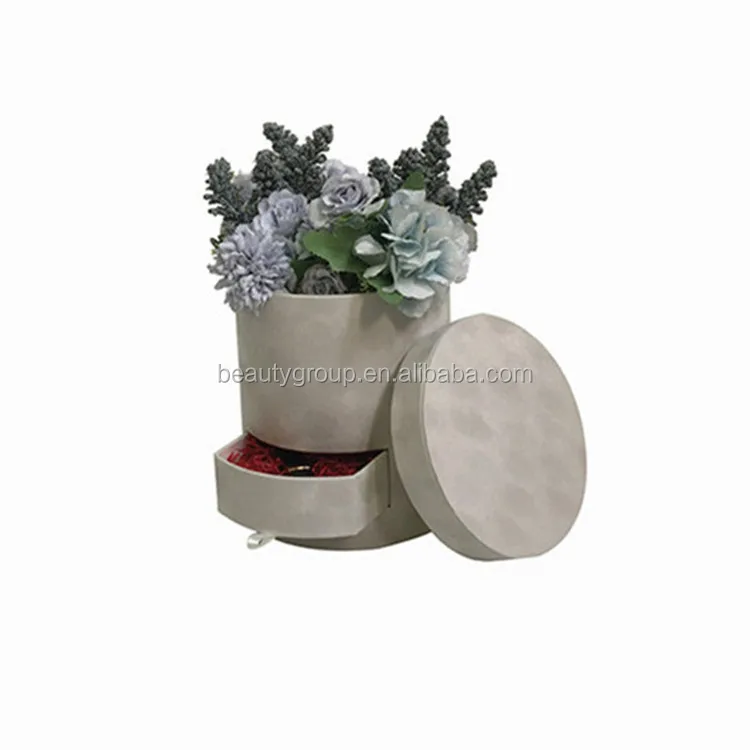 circle velvet box 4.jpg