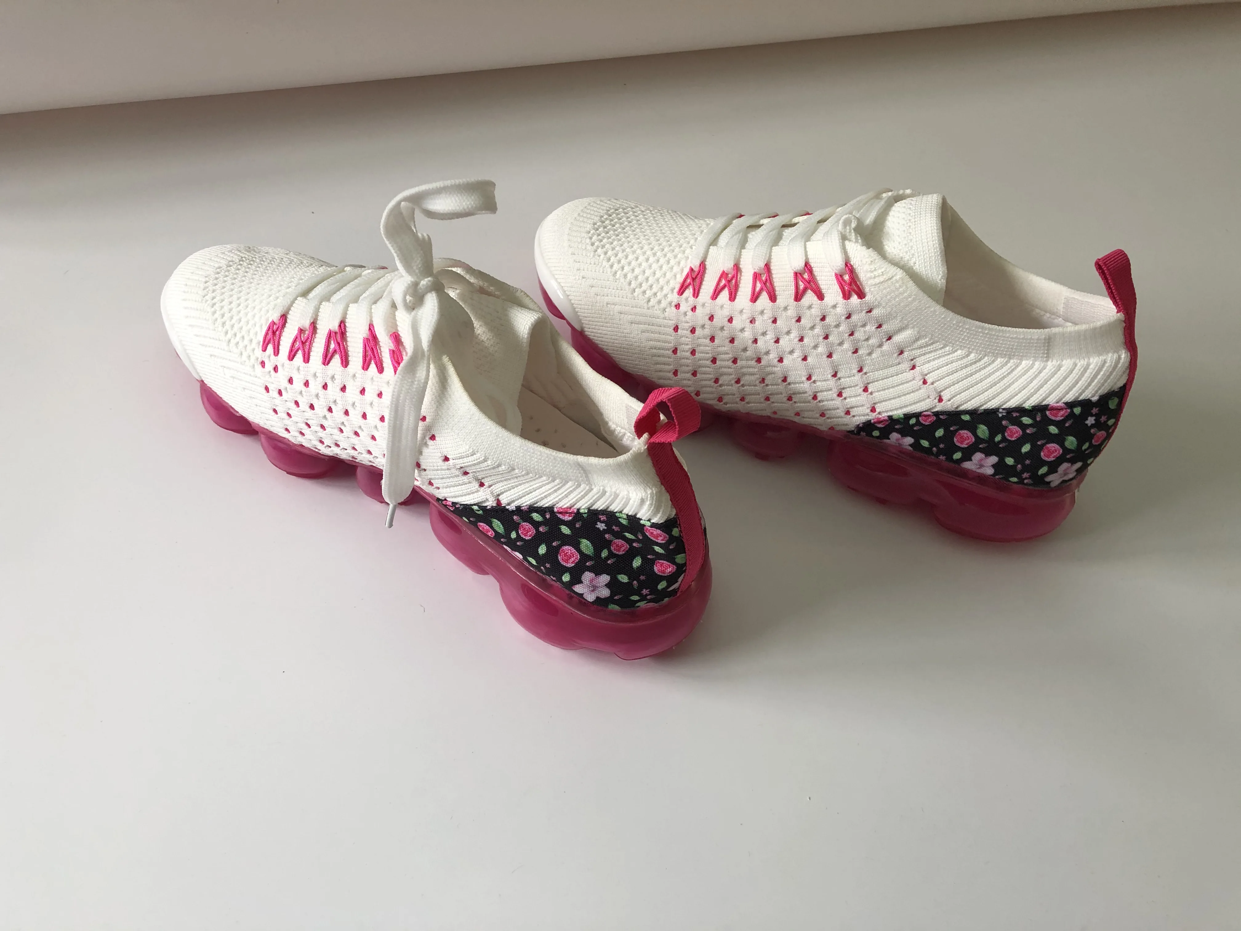 trendy white shoes 2020