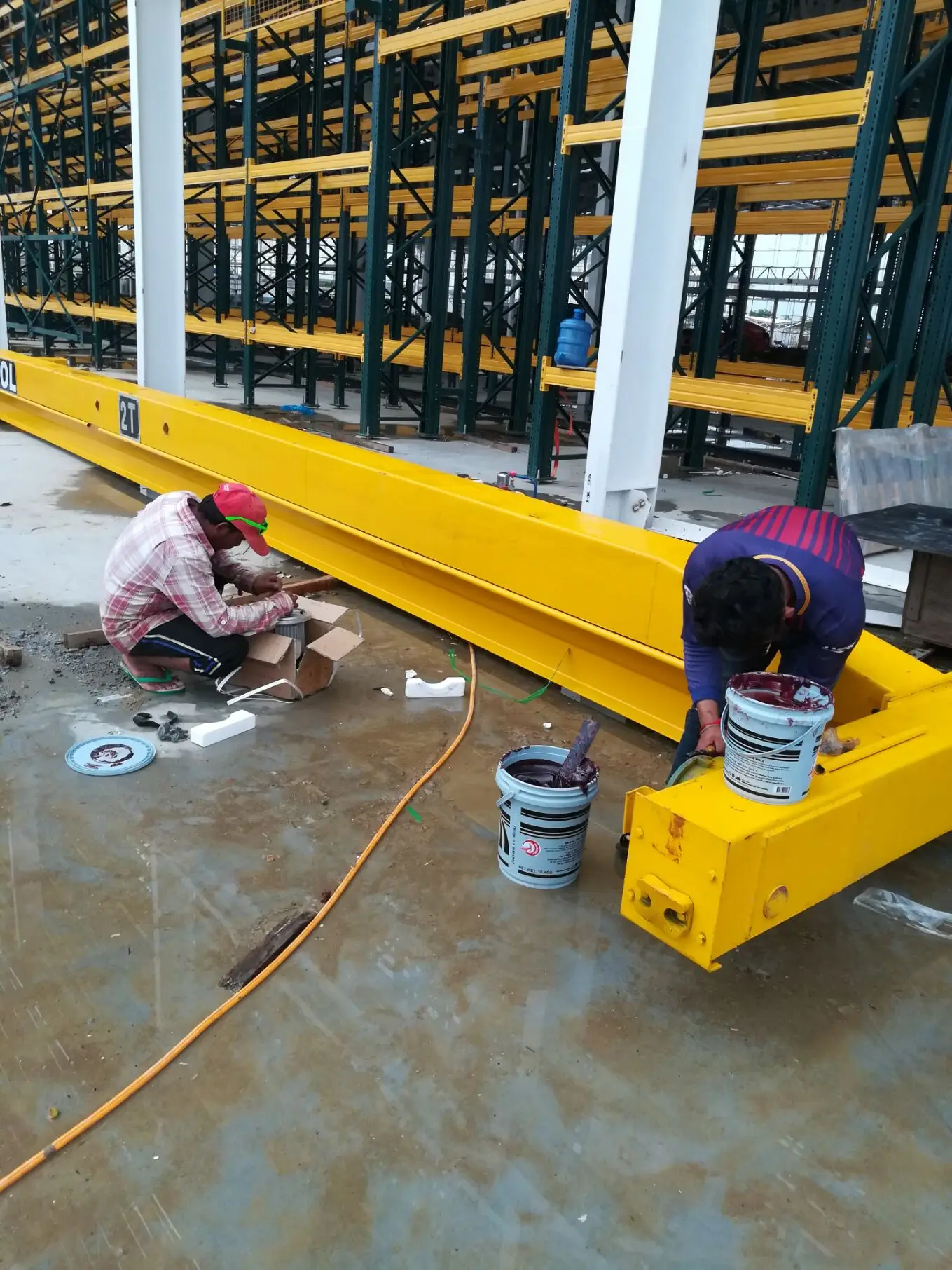 仓库室内10ton电动桥式起重机