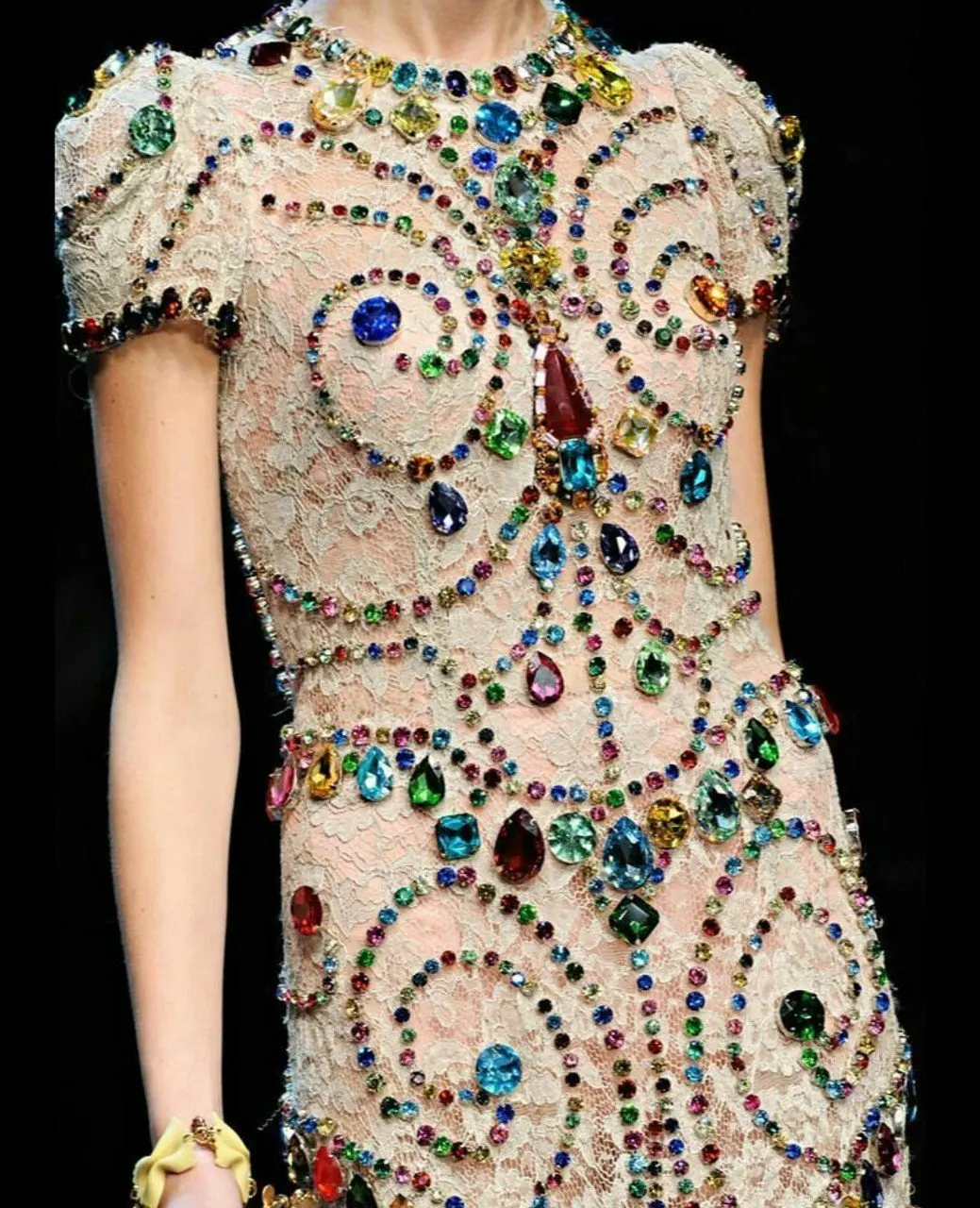 Wholesale Factorymade Feather Rhinestone Trimming 10 Yards Each Roll