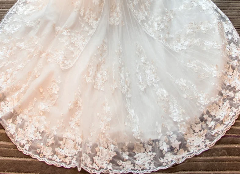 Wedding gown (4).png