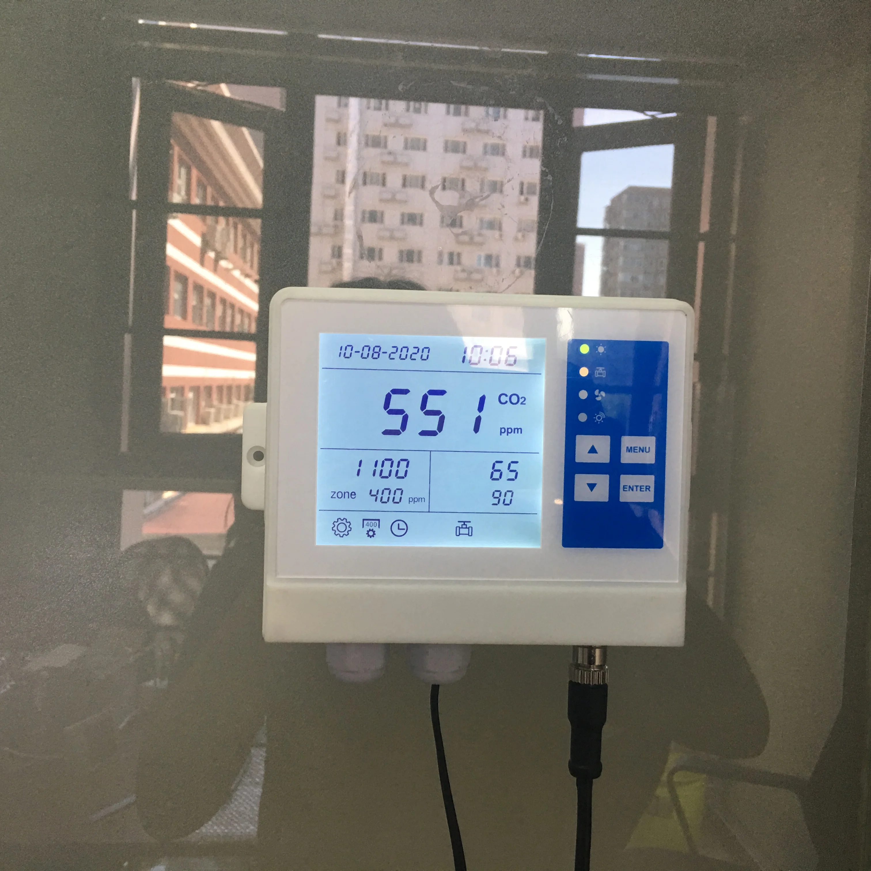 co2 controller valve.JPG