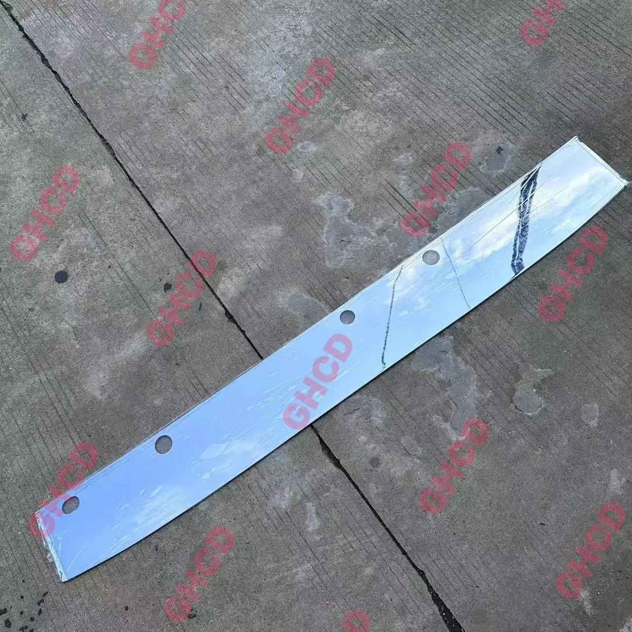 GHCD New Product/high Quality Chrome-plated Wiper Panel for Japanese Truck ISUZ ELF/100P with 2 Type Holes supplier