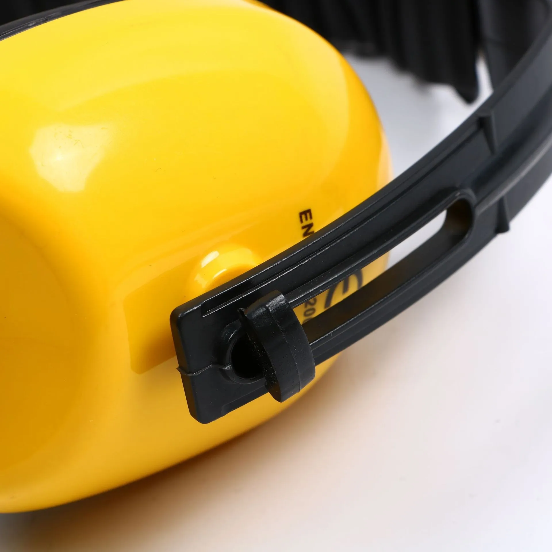 Soundproof Ear Muff for Effective Hearing Protection| Alibaba.com