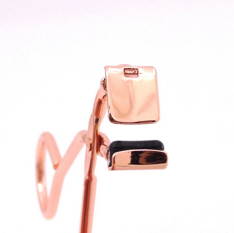 eyelash curler (17).jpg