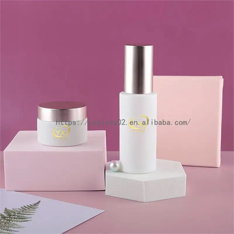 Custom cosmetic bottle glass bottle set Skincare cosmetic packaging glass 30g50g30ml50ml80ml100ml120ml factory