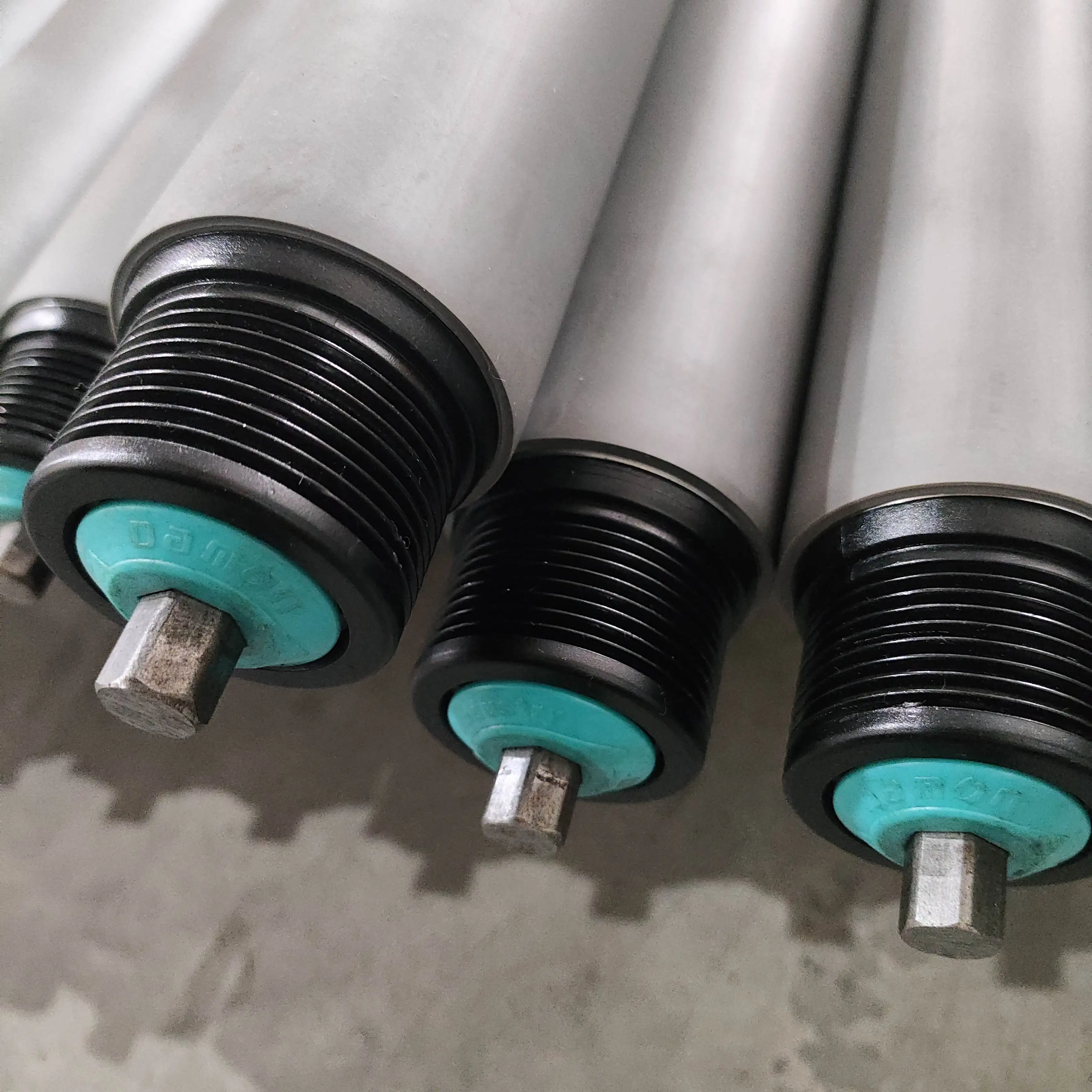 Poly-vee Wheel Roller With Rubber Coated - Buy Roller conveyor Roller ...