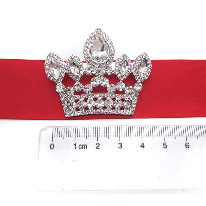 crown clear rhinstone brooch.jpg