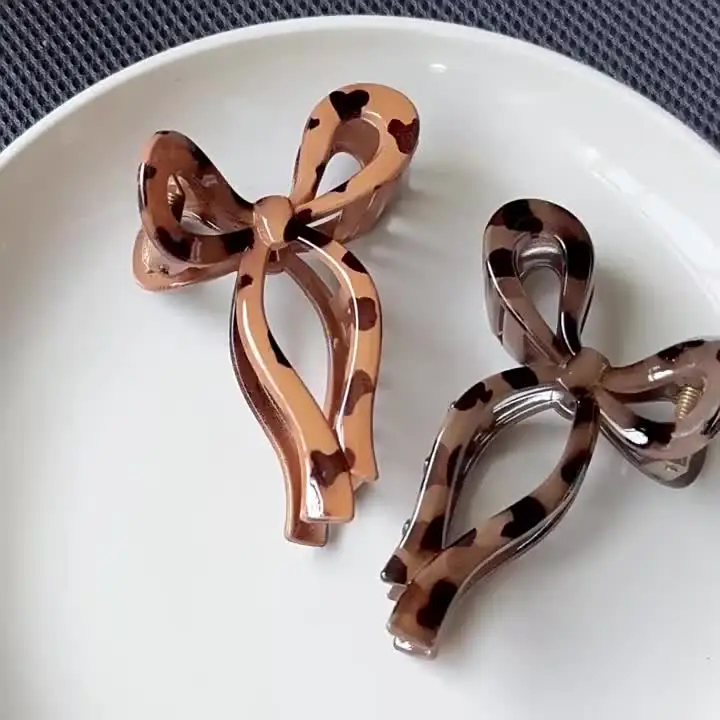 Wholesale Vintage Plastic Bow Knot Hair Claw Clips for Women display picture 1