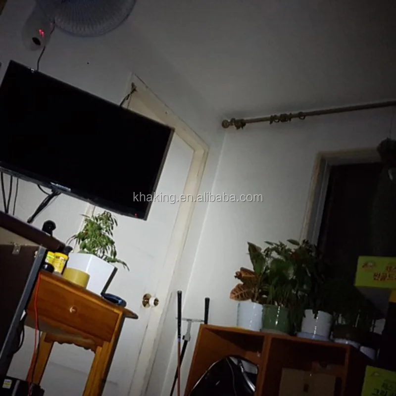 8 LED Flashlight.jpg