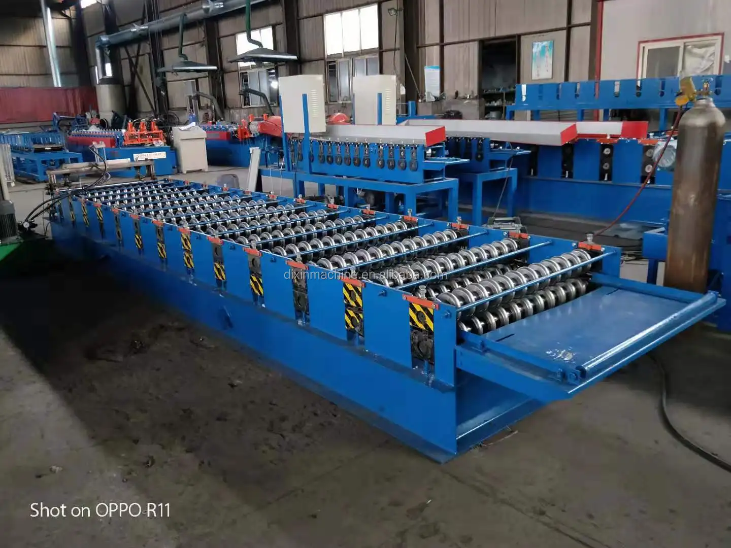 Corrugated roll forming machinery corrugated roof sheet making machine corrugated panel machine