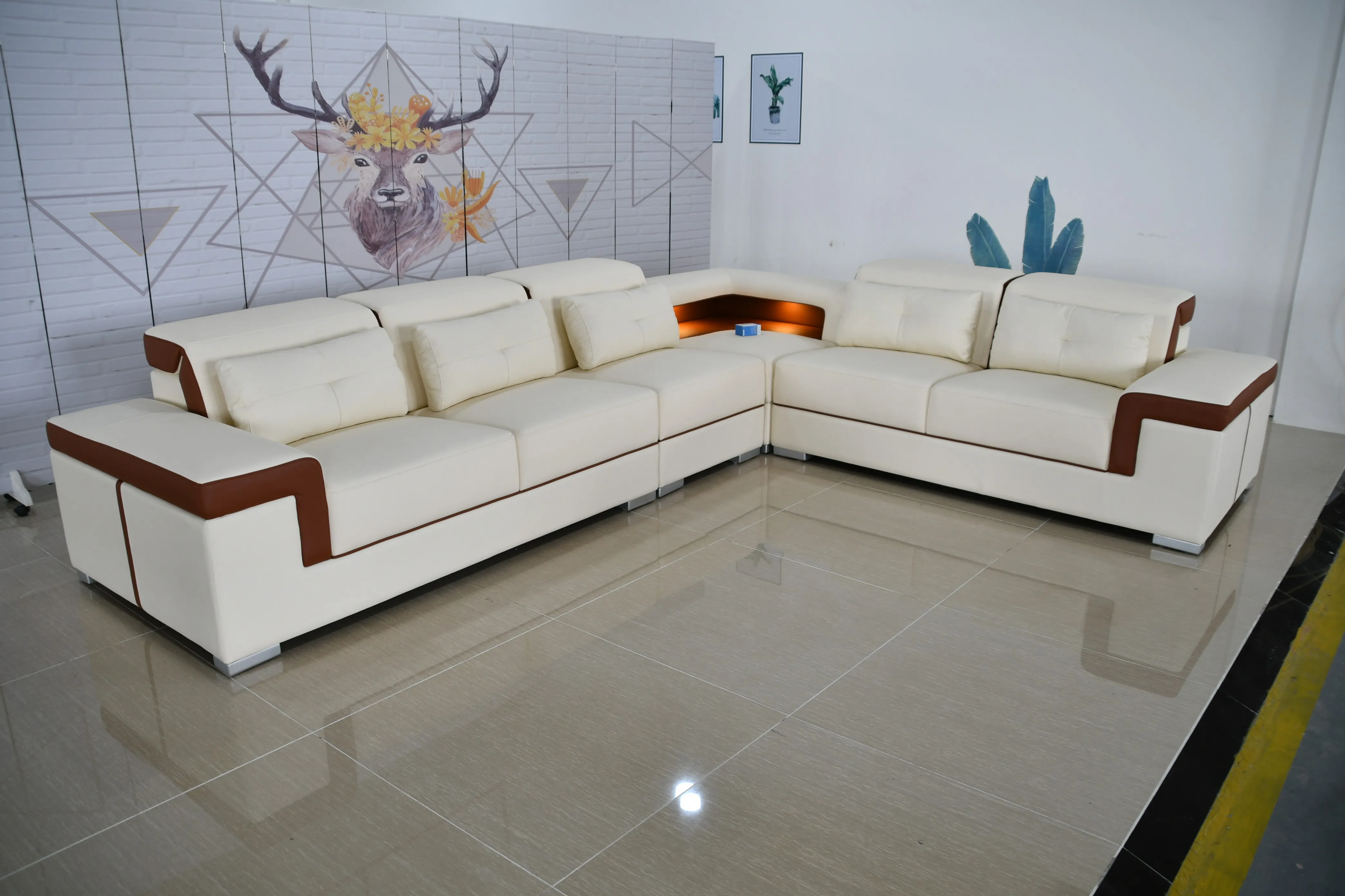 优雅的白色与红色棕色线装饰真皮沙发家具客厅沙发家居