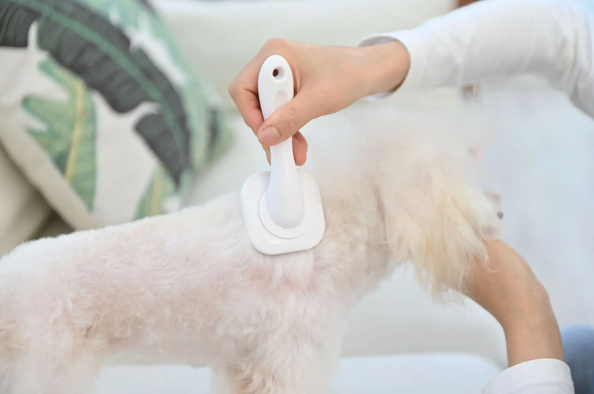 Stainless Steel Needles Slicker Brush Hair Removal Comb With Anti Slip