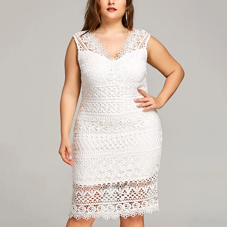 Белое кружевное платье для полных женщин