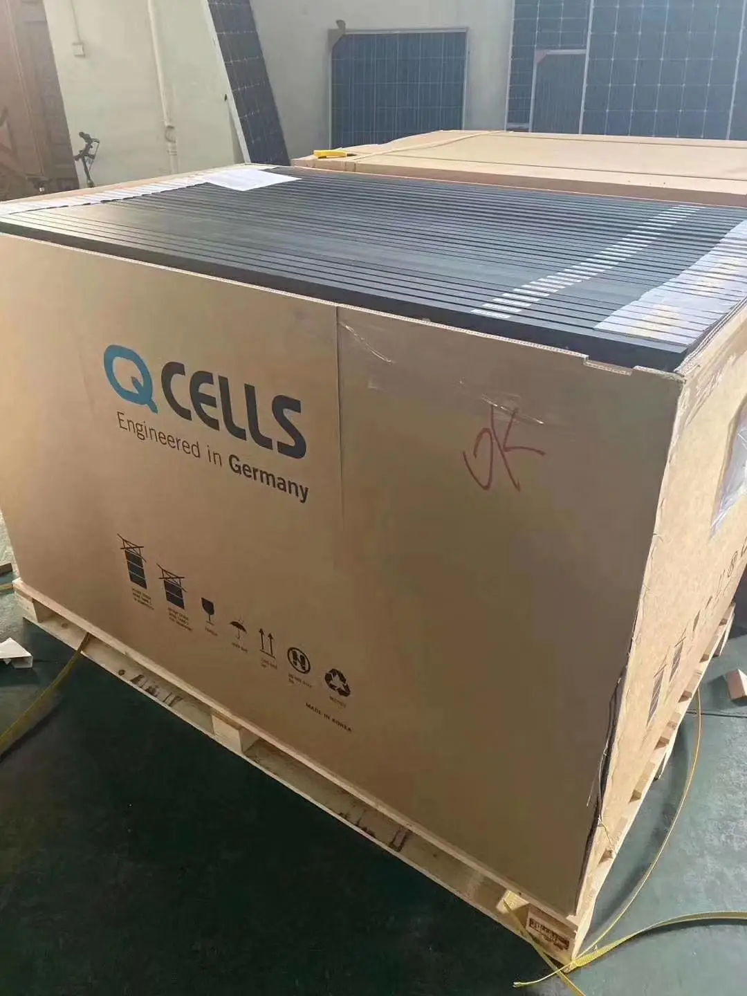 高性能 q 单元 405w 410w 415w 400w 太阳能电池板 1 级单太阳能电池