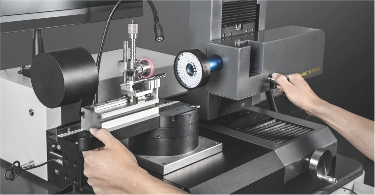 Tool Inspection System with 80*60*60mm Measurement Range 0.0001mm Linear Scale Resolution and DXF File Input Vision Measuring Machine