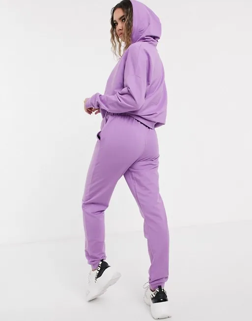 loose fitting tracksuits