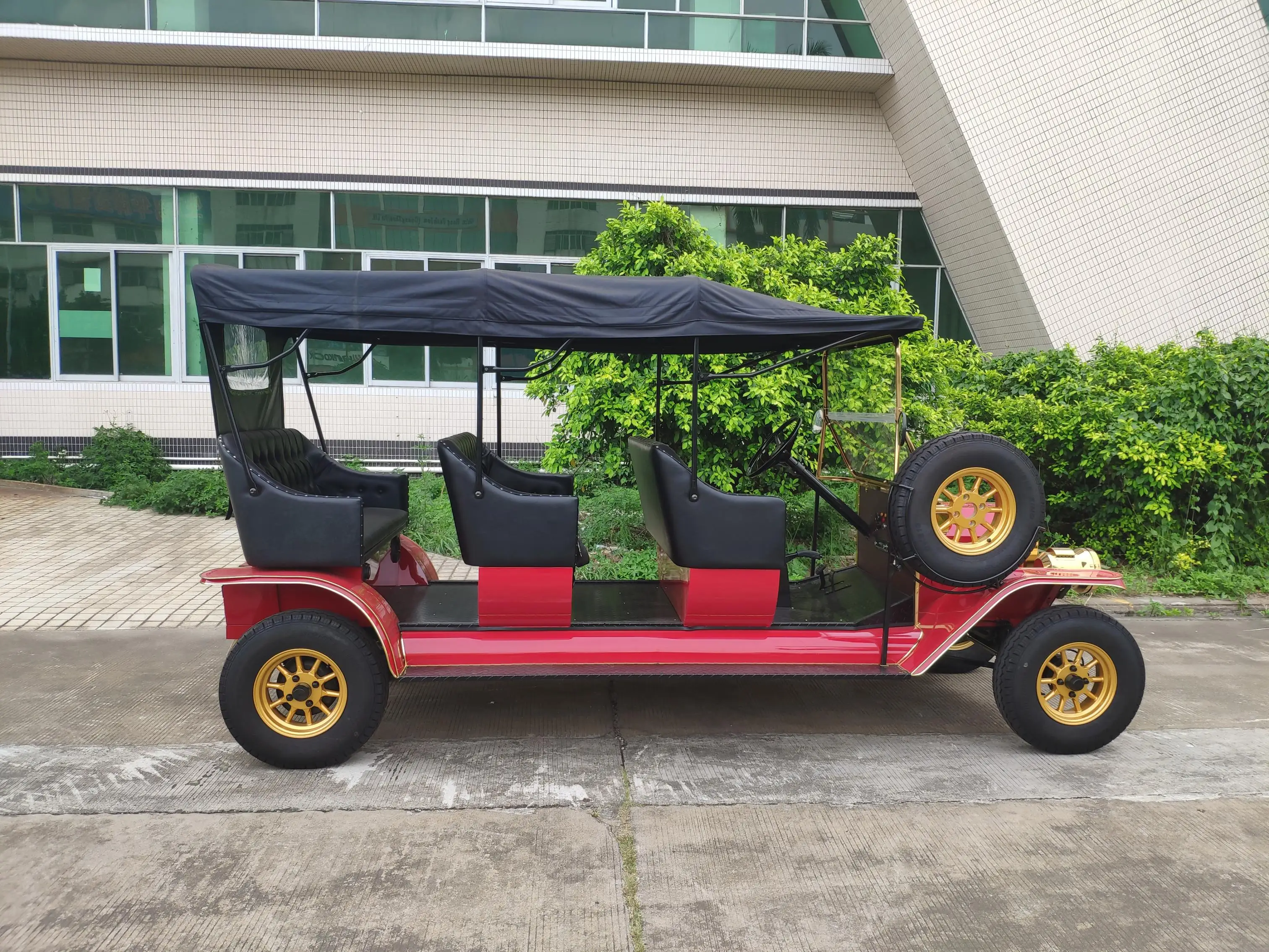 Nice 48V 5KW Motor Steel Material Battery Operated Golf Carts Buggy