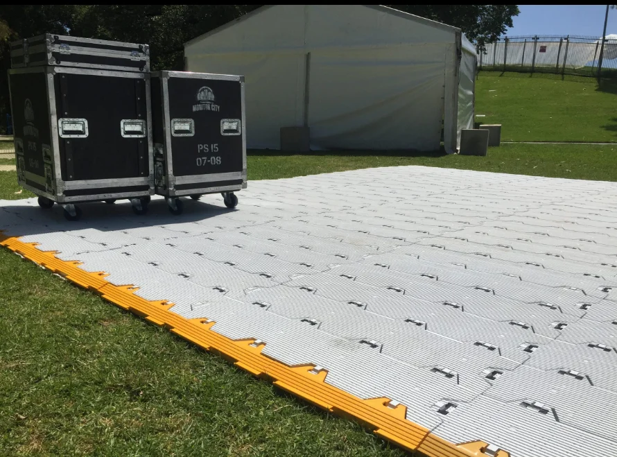 Turf protection flooring interlocking event floor white event deck portable tent flooring