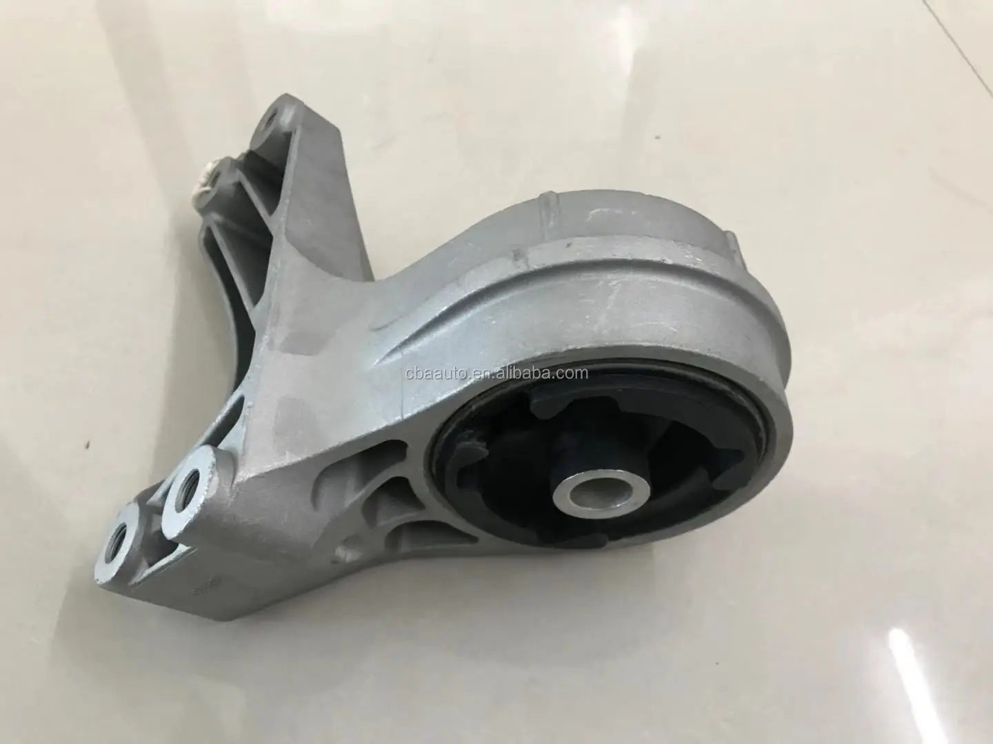 Rear Gearbox Engine Motor Mount 96626824 96626828 4813909 For 20072010 Chevy Chevrolet Captiva