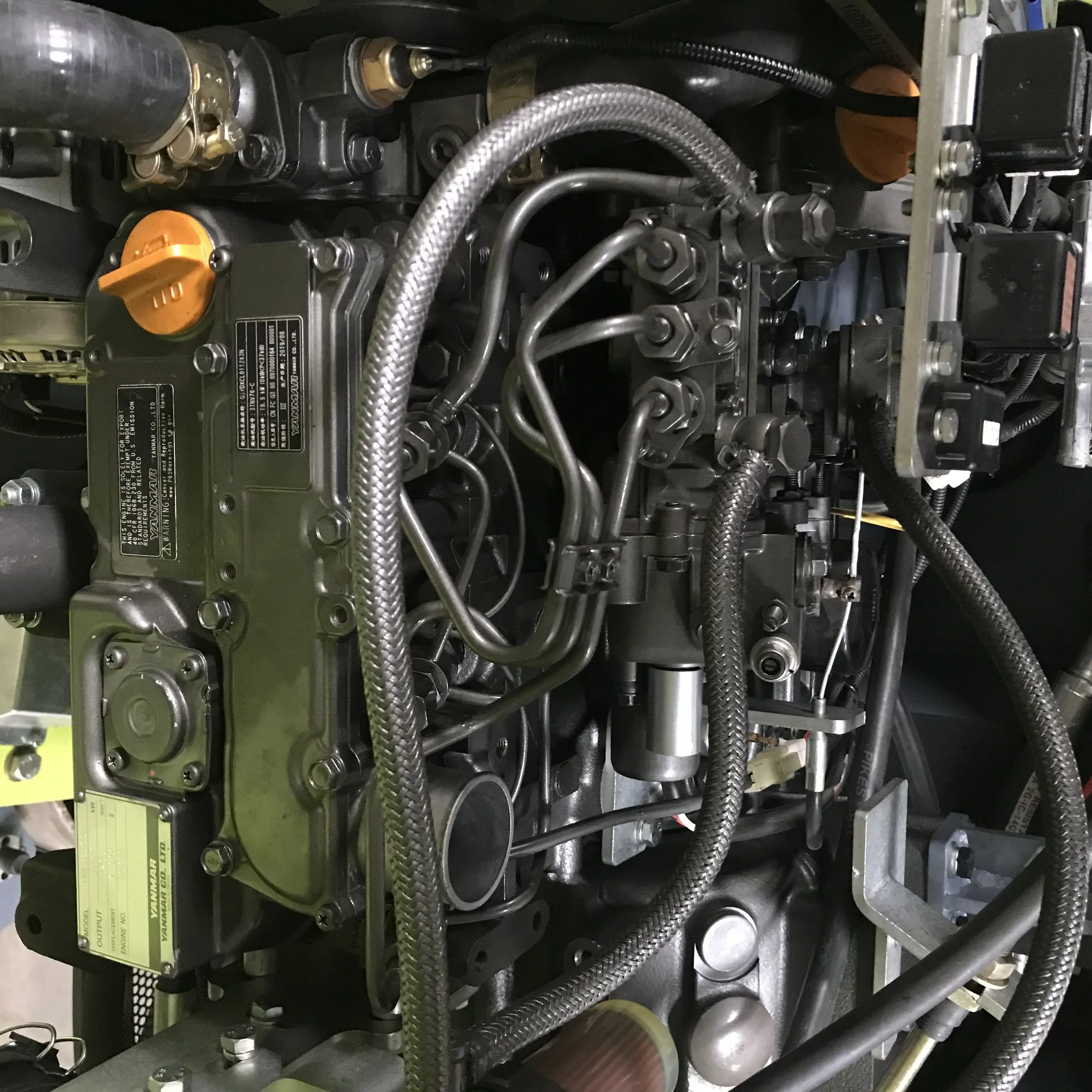 roller compactor .jpg